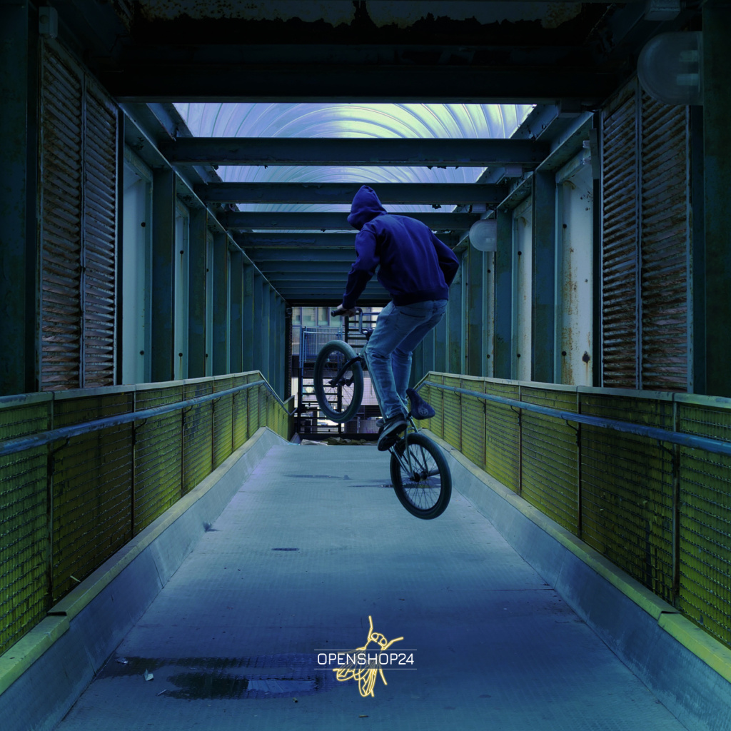 openshop24 - nel tunnel